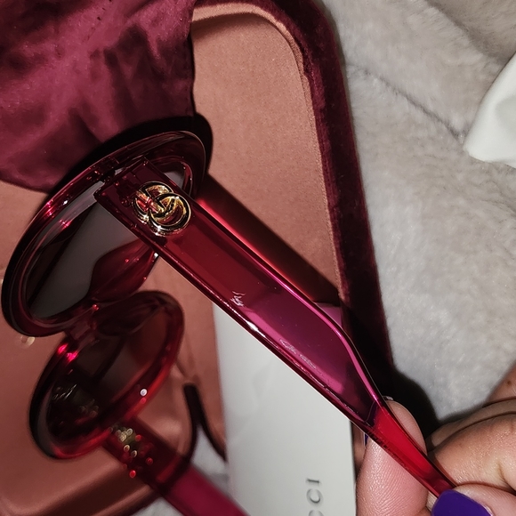 Pink Gucci Sunglasses - Picture 4 of 4